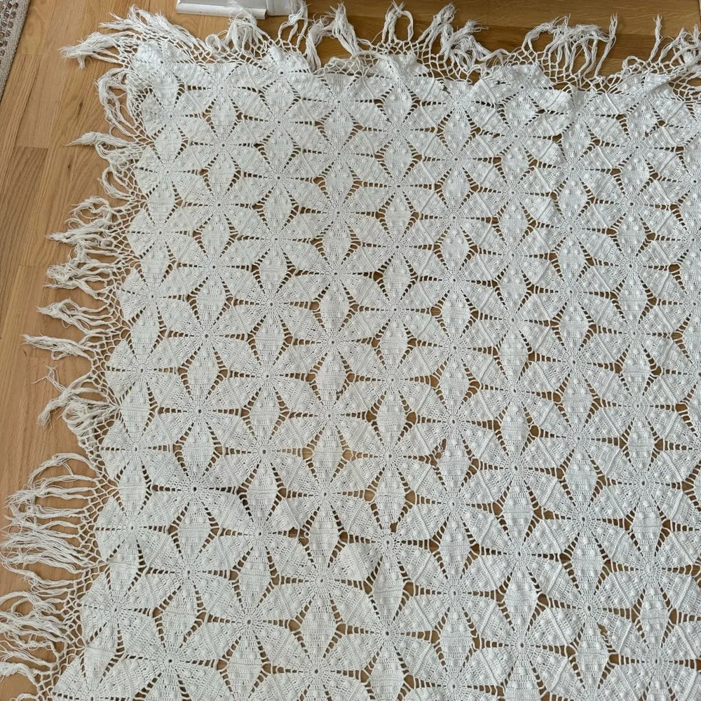 handmade vintage heavy cotton lace bedspread, popcorn crochet stars, long fringe